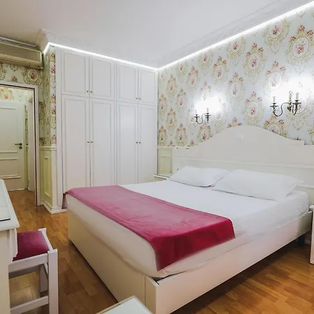 Hotel Porto Eda Sarandë